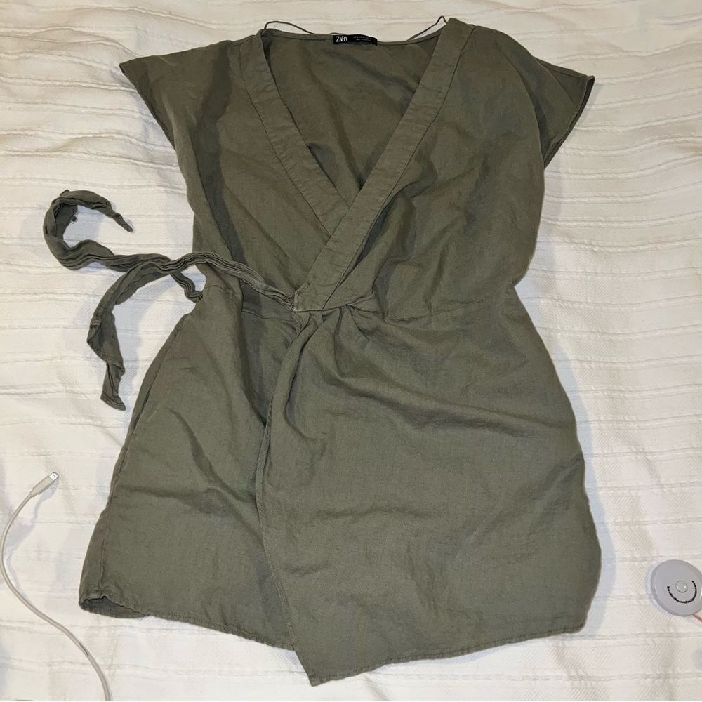 2-4-1 Olive Green Rompers 💕 Size Medium